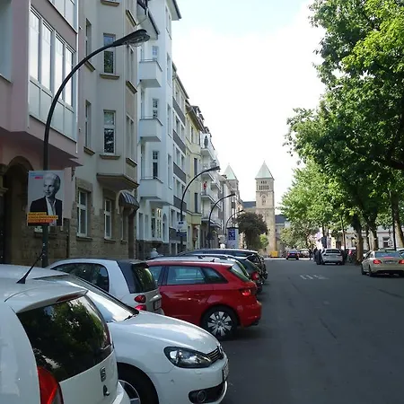 Tolstov-Hotels Big Room Apartment With Balcony Apartment *