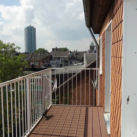 Tolstov-Hotels Big Room Apartment With Balcony